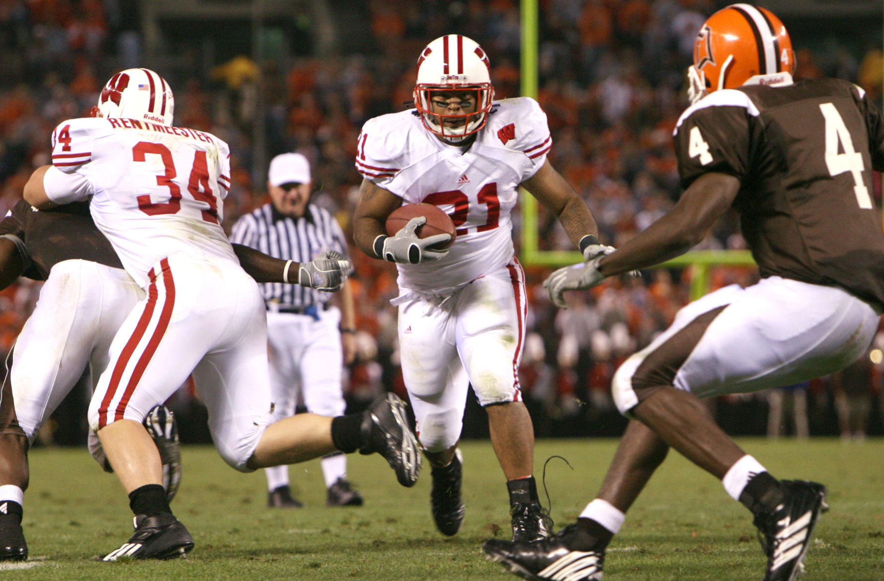 No. 9 (tie): 2006 — Wisconsin vs. Bowling Green, 35-14